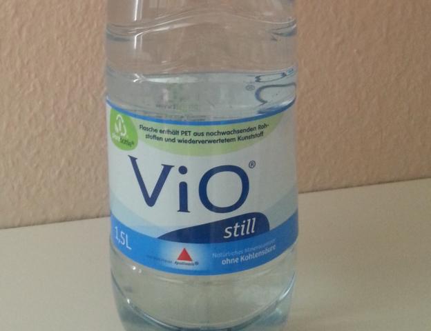Vio Still, natürliches Mineralwasser ohne Kohlensäure | Hochgeladen von: slopi69
