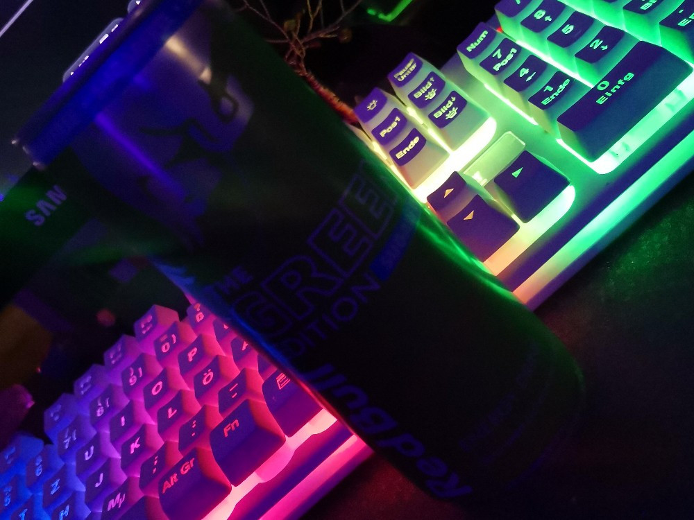 Hochgeladen von: nyktophilie