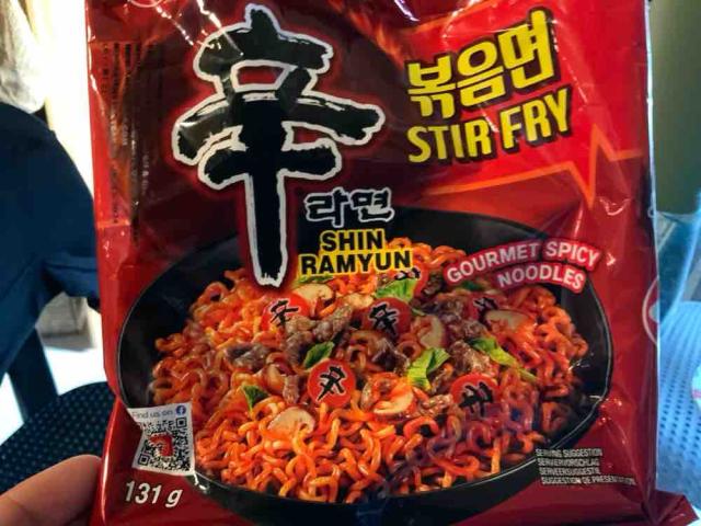 Shin Ramyun Stirfry, gourment spicy noodles by lavlav | Uploaded by: lavlav