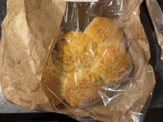 Hochgeladen von: lisastzz Hochgeladen von: lisastzz