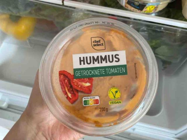 Hummus, getrocknete Tomaten by juliahne | Hochgeladen von: juliahne