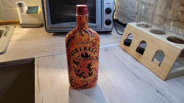 Fireball, Cinnamon & Whiskey Flavour Liqueur von Yvette16 | Hochgeladen von: Yvette16