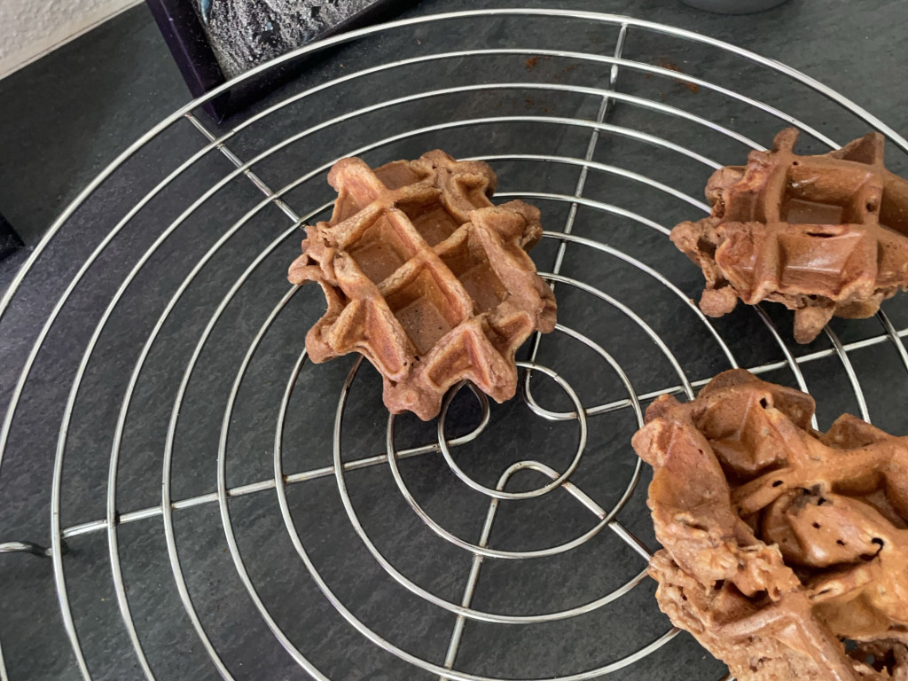 Hochgeladen von: sissinunu