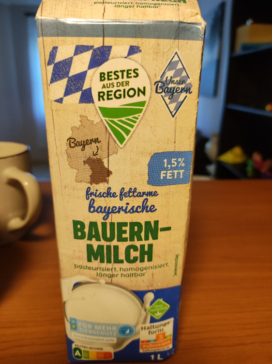 frische fettarme bayerische Bauernmilch, Milch von Ece_hanimm | Hochgeladen von: Ece_hanimm