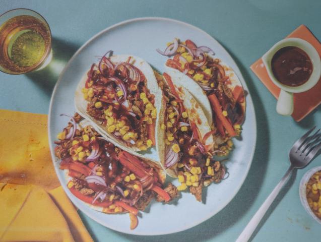 BBQ Tacos mit veganem Schawarma, dazu Limetten-Mais-Salsa und Pa | Hochgeladen von: step2live