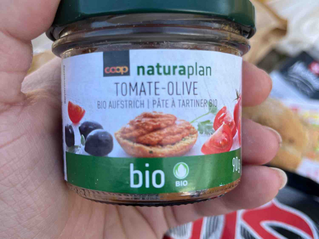 Coop Naturaplan Brotaufstrich mit Tomaten und Oliven von Sandram | Hochgeladen von: Sandramia
