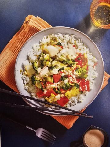 Erdnuss-Kokos-Bowl mit Pak Choi, Spitzpaprika und Brokkoli von J | Hochgeladen von: Jemren