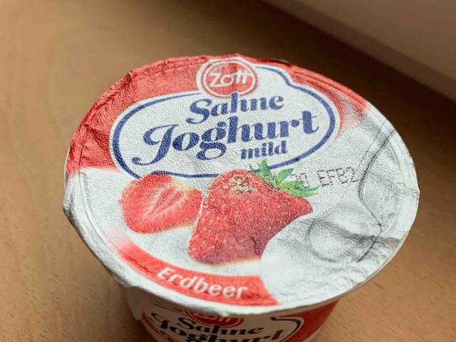 Zott Sahne Joghurt Erdbeere, 10% Fett im Milchanteil von MrsElli | Hochgeladen von: MrsElli