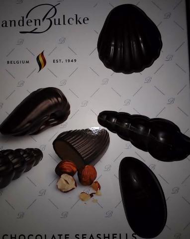 dark chocolate seashells, bitterschokolade 50% | Hochgeladen von: cantaloupe