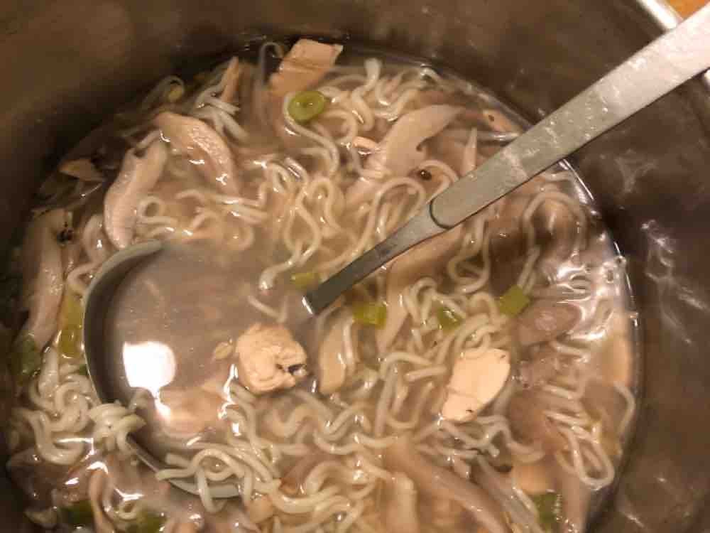 Chinesische Suppe, scharf, mit Hähnchenbrust, Zubereitung Hausha | Hochgeladen von: cgbh22
