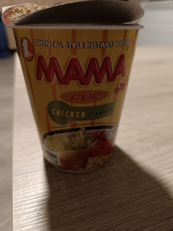 Instant noodles cup, Chicken von tigerkatze82833 | Hochgeladen von: tigerkatze82833