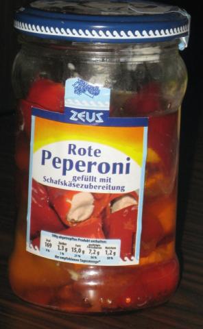 Rote Peperoni, gefüllt mit Frischkäsezubereitung | Hochgeladen von: Harleh