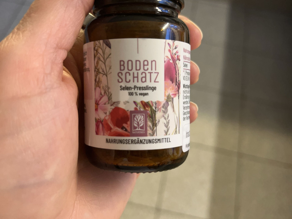 Hochgeladen von: coras