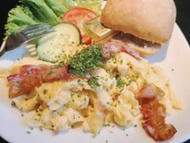 Hochgeladen von: Ajoli