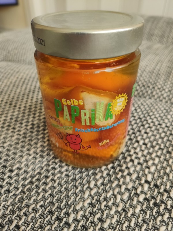 Gelbe Paprika gefüllt mit Honigsenf, Frischkäsezubereitung von u | Hochgeladen von: uevchen