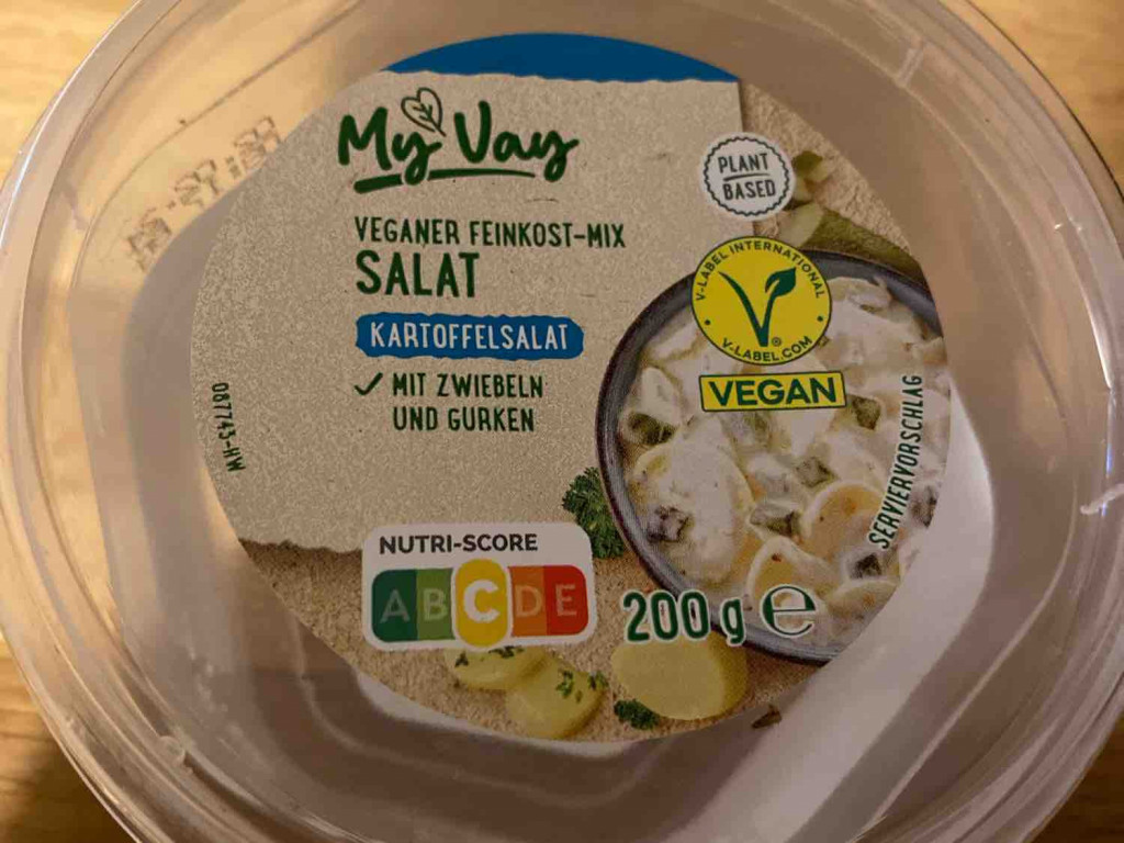 Veganer Feinkost-Mix Kartoffelsalat, mit Gurken und Zwiebeln von | Hochgeladen von: sommer07