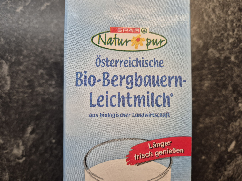 Bio-Bergbauern-Leichtmilch by Gennadiy | Hochgeladen von: Gennadiy