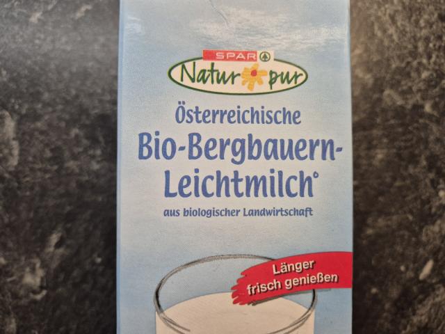 Bio-Bergbauern-Leichtmilch by Gennadiy | Hochgeladen von: Gennadiy