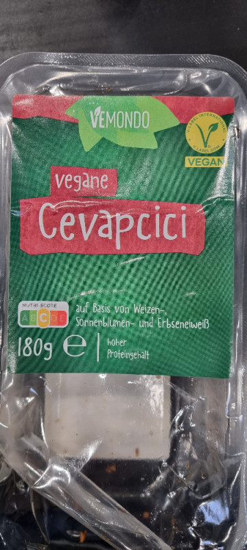 vegane Cevapcici, auf Basis von Weizen-, Sonnenblumen- und Erbse | Hochgeladen von: Zickenudo