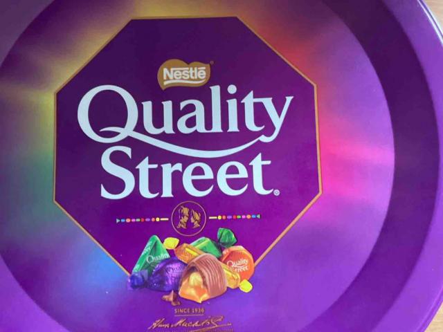 quality street by RiverSong | Hochgeladen von: RiverSong