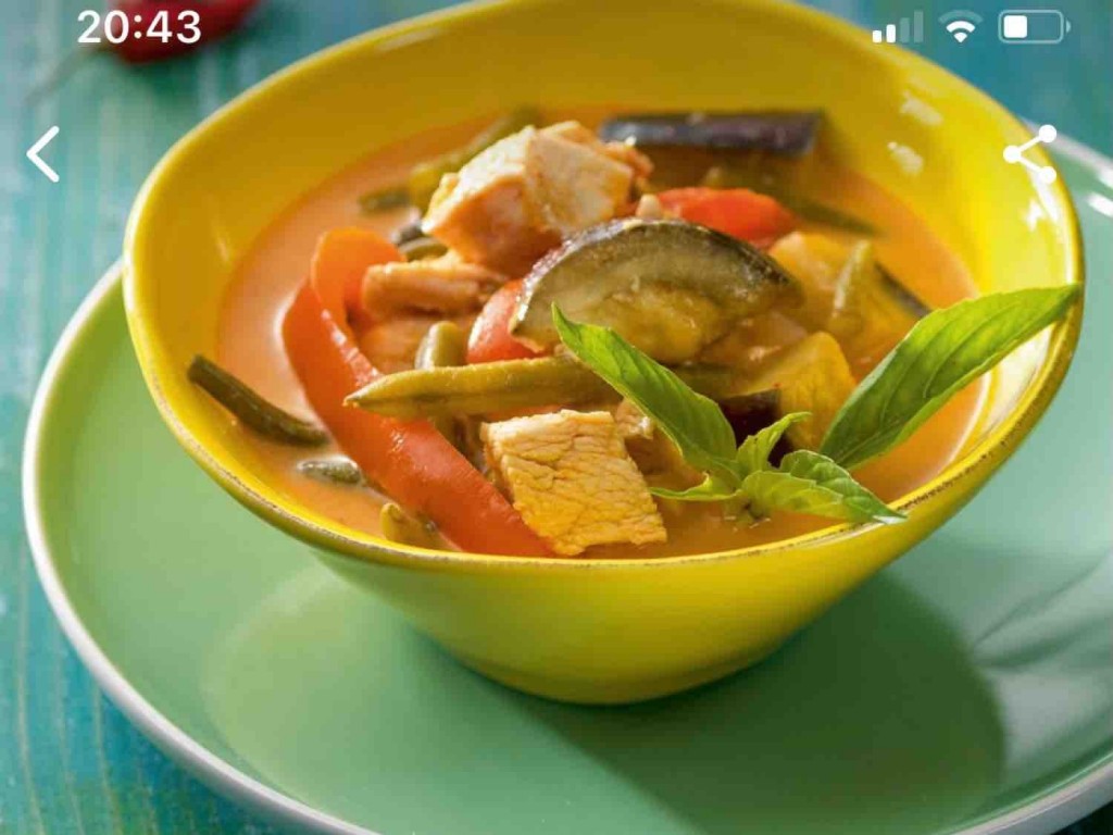 Rotes Thai curry mit Reis gkb von Oze | Hochgeladen von: Oze