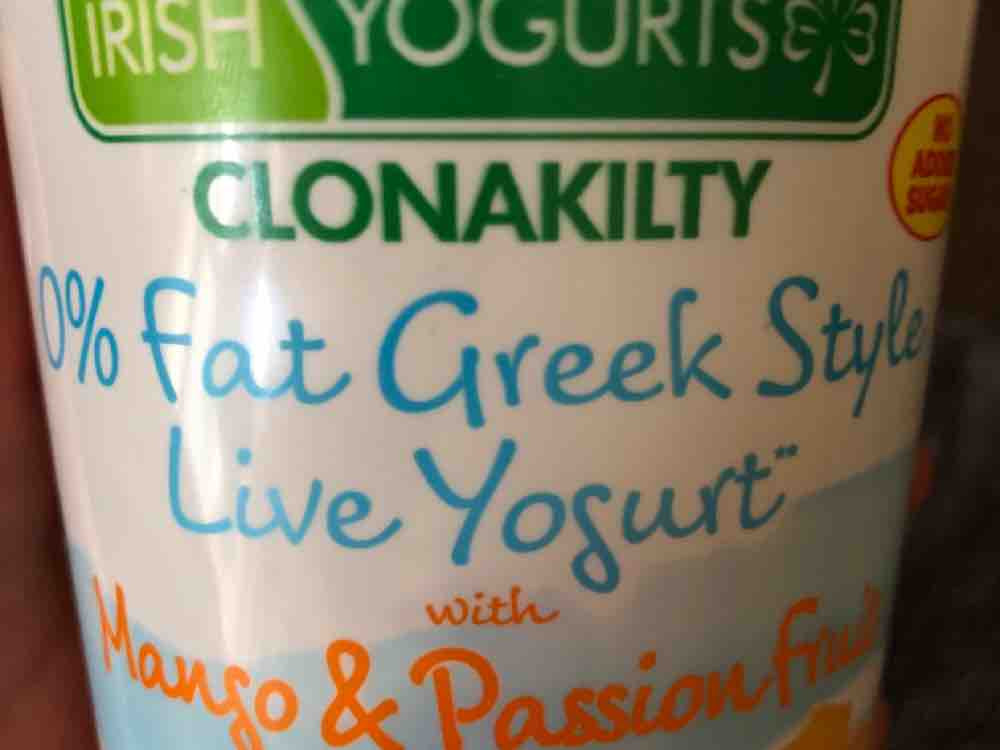 0% fat Greek style live yogurt, with mango and passion fruit by  | Hochgeladen von: clariclara