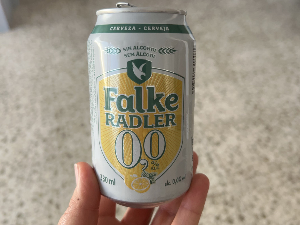 Falke Radler, 0,0% von Vivi | Hochgeladen von: Vivi Falke Radler, 0,0% von Vivi | Hochgeladen von: Vivi