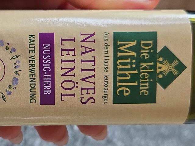 Hochgeladen von: mynameisiri