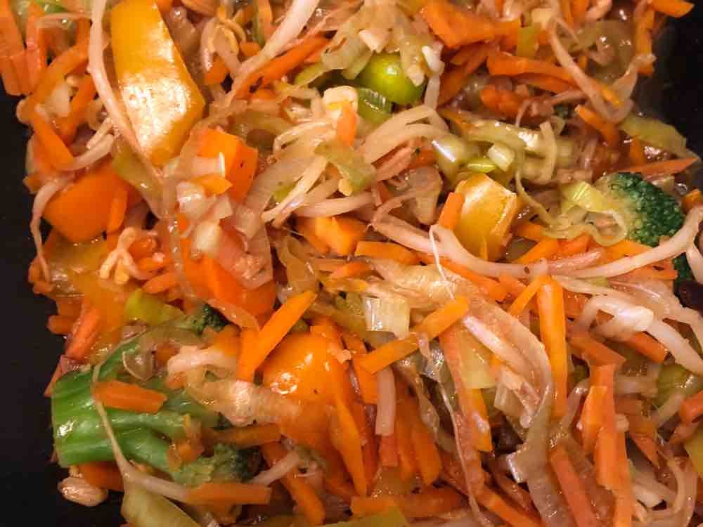 Wok-Gemüse, asiatisch von andole42 | Hochgeladen von: andole42