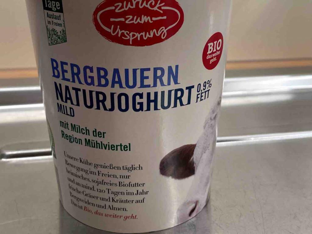 Bergbauern Natur-Joghurt 0.9% Fett, Hofer von freunddessports | Hochgeladen von: freunddessports