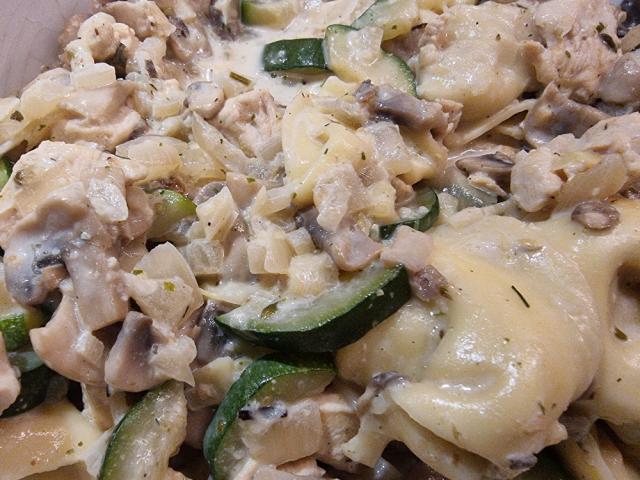 Tortellini Huhn-Champignon-Zucchini Pfanne von cph85 | Hochgeladen von: cph85