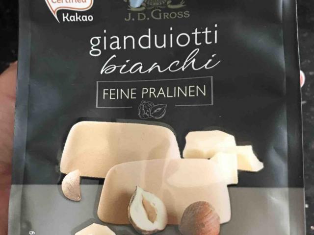 Gianduiotti, Haselnussnougatpralinen von Saschi75 | Hochgeladen von: Saschi75