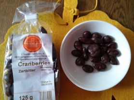 schokolierte cranberries, zartbitter schokolade | Hochgeladen von: cantaloupe