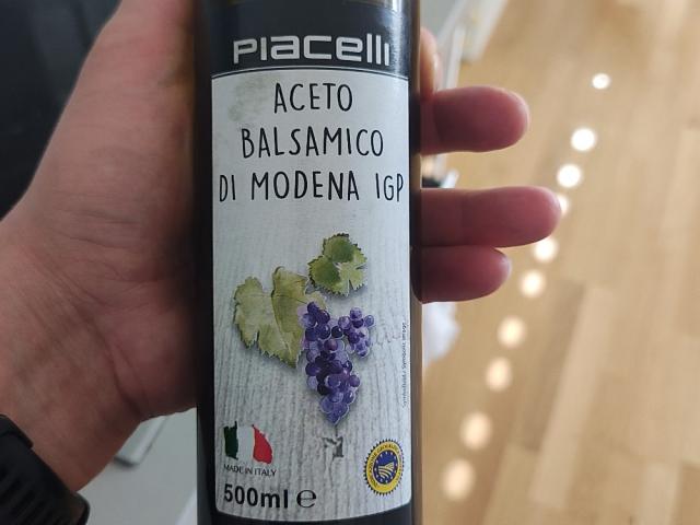 Aceto Balsamico di Modena by Nirvan4ik | Uploaded by: Nirvan4ik Aceto Balsamico di Modena by Nirvan4ik | Uploaded by: Nirvan4ik