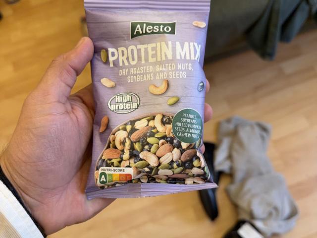 Hochgeladen von: sahilmalik46