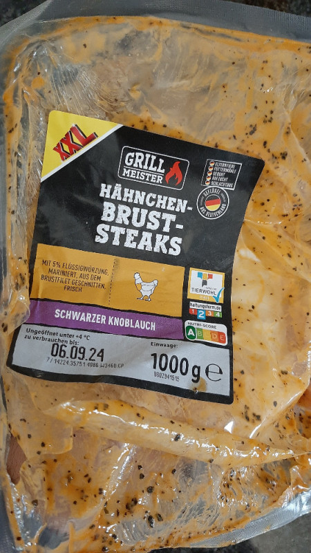 Hähnchenbruststeaks, Schwarzer Knoblauch von VadimGln | Hochgeladen von: VadimGln