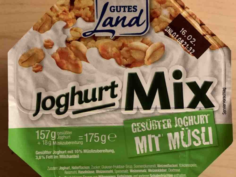 Joghurt Mix gesüßter Johurt mit Müsli von Lucbessel | Hochgeladen von: Lucbessel