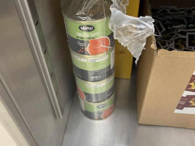 Hochgeladen von: soupymaja Hochgeladen von: soupymaja