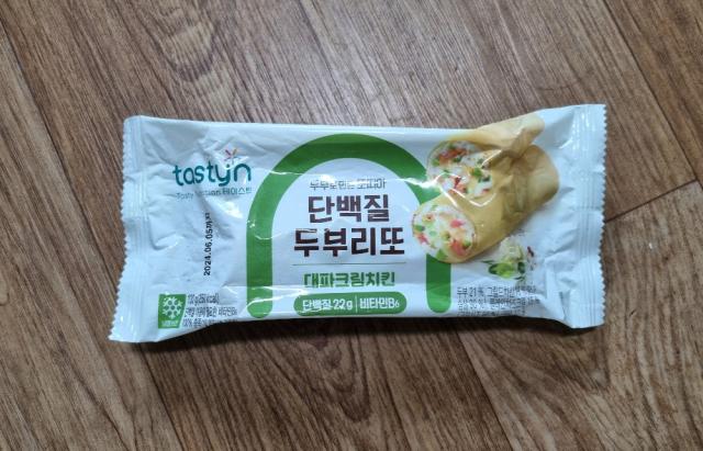 Tofu Burrito Scallion Cream Chicken, 두부리또 대파크림치킨 von Anni-Banani | Hochgeladen von: Anni-Banani