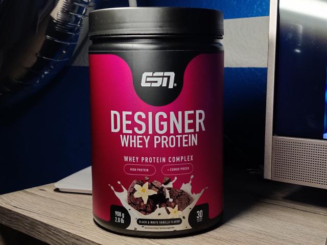 Designer Whey Protein, Black & White Vanilla Flavor von Jaso | Hochgeladen von: JasonFit245