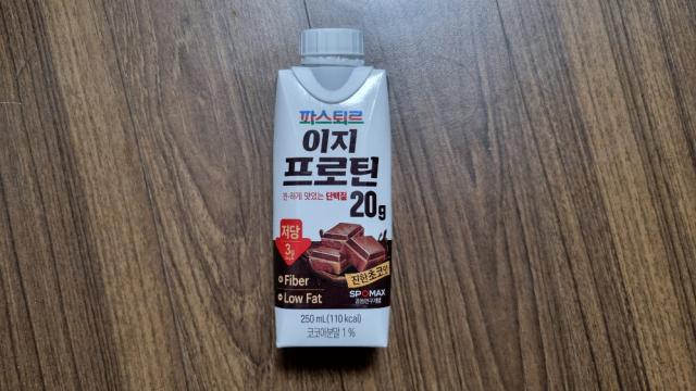 Easy Protein Shake Dark Chocolate, 이지 프로틴 진한 초코 맛 by Anni-Banani | Uploaded by: Anni-Banani