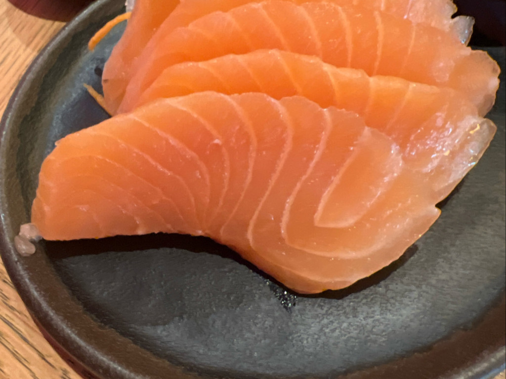 Sashimi Lachs, Eat happy von aknoerr | Hochgeladen von: aknoerr Sashimi Lachs, Eat happy von aknoerr | Hochgeladen von: aknoerr