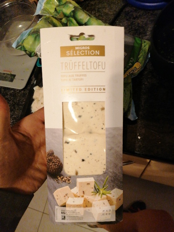 Trüffel tofu, limited edition von Knivefreak | Hochgeladen von: Knivefreak