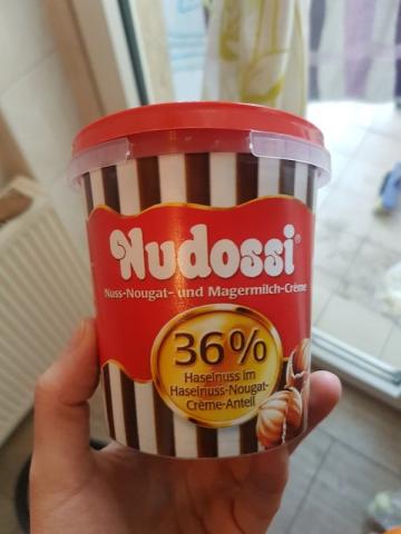 Nudossi Nuss Nougat und Magermilchcrème von Eileen192 | Hochgeladen von: Eileen192