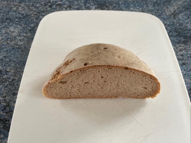 Sauerteigbrot (Roggen-Dinkelmehl von lupsina | Hochgeladen von: lupsina Sauerteigbrot (Roggen-Dinkelmehl von lupsina | Hochgeladen von: lupsina