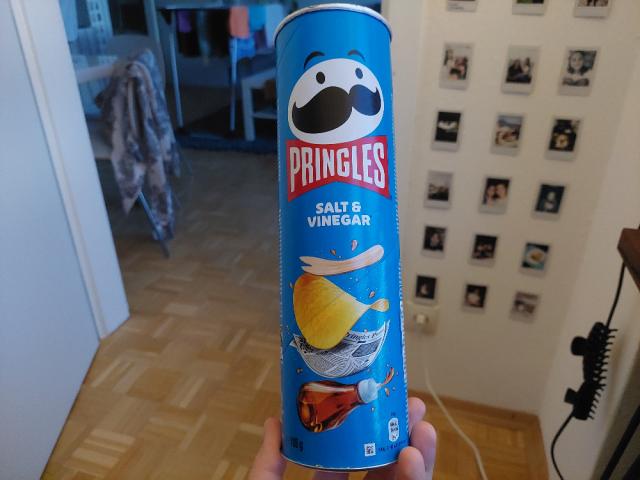 Pringles salt&vinegar by vilabii | Uploaded by: vilabii