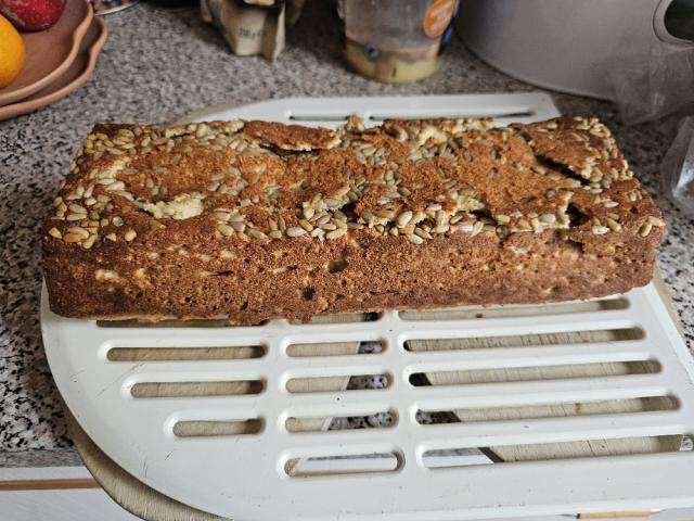 Low Carb Brot, mit Mandelmehl von Dieter 4465 | Hochgeladen von: Dieter 4465