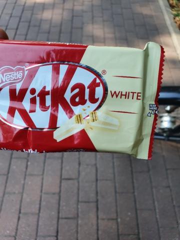 Knusperwaffel in weißer Schokolade, KitKat White von Hanan0412 | Hochgeladen von: Hanan0412