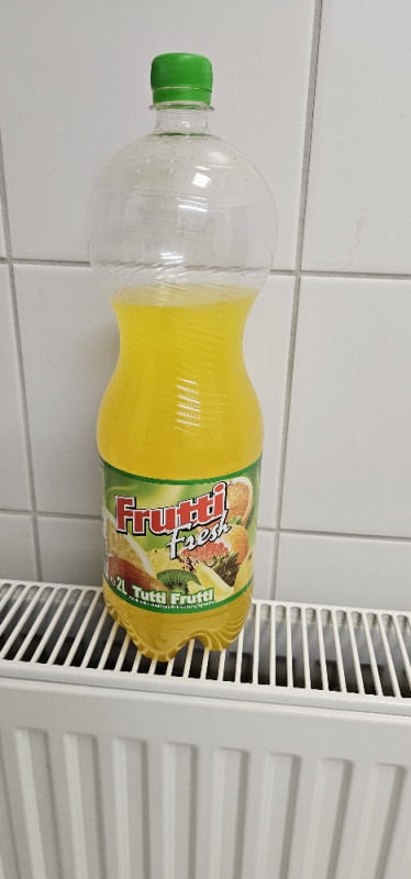 frutti fresh, tutti frutti von Darkinsignia | Hochgeladen von: Darkinsignia frutti fresh, tutti frutti von Darkinsignia | Hochgeladen von: Darkinsignia