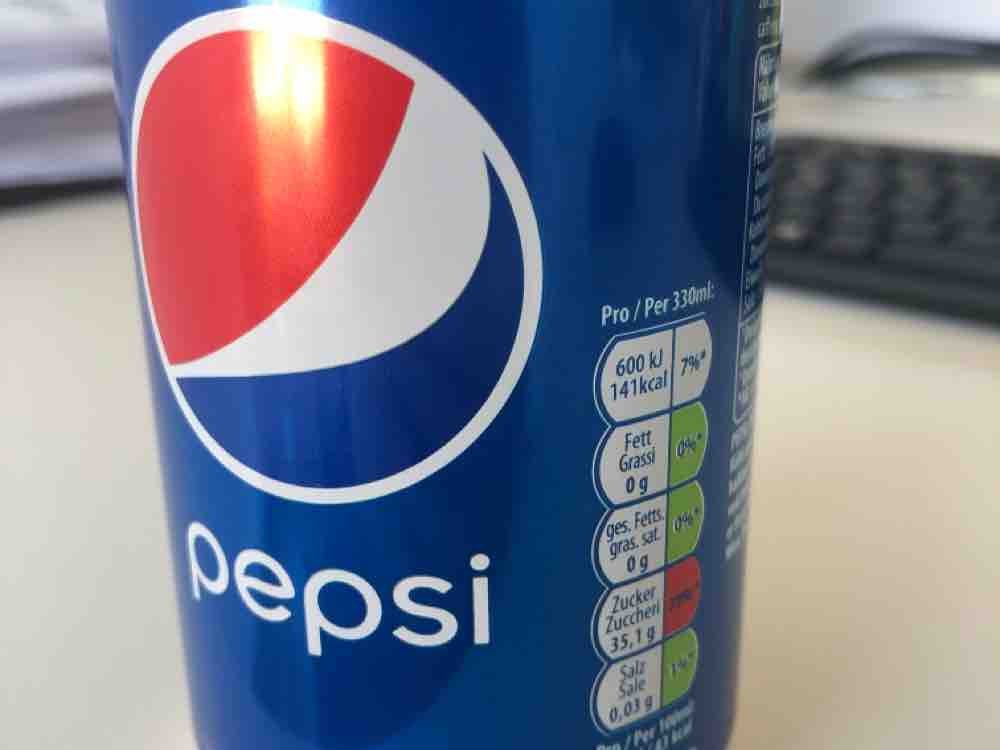 Pepsi von SarahBrownie | Hochgeladen von: SarahBrownie Pepsi von SarahBrownie | Hochgeladen von: SarahBrownie